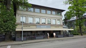 Vienibas prospekts 6