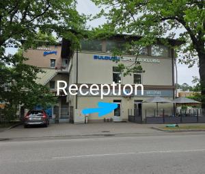 Vienibas prospekts 6