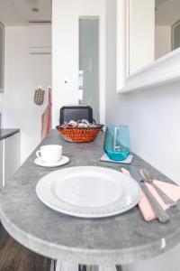 Central London Bayswater Large One Bedroom Studio, late check-in