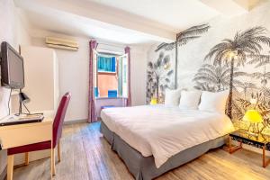 Classic Double or Twin Room room in Hotel Les Palmiers