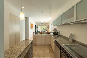 Downtown Playa close 5th Av Rooftop Pool