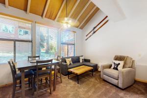 Conestoga 107 - 3hvězdičkové hotely ve městě Mammoth Lakes