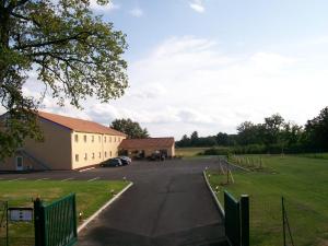 Hôtel Azur Saint Junien Cit'Hotel - Ubytování bez kategorie ve městě Saint-Junien