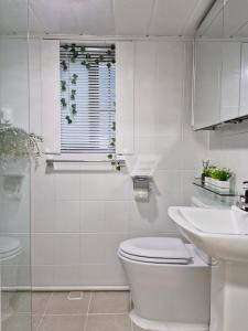 Seoul # Mimyo House 2 Rooms# olypicPark# Lotte World # JYP # Gangnam Seongsu