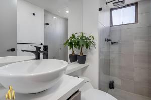 Ankara 602 - Private clean & bright Apt with AC