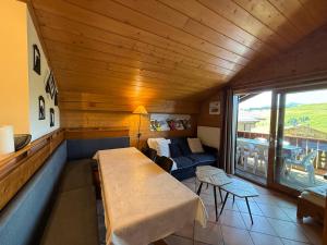 Appartement T4 aux Saisies avec balcon, parking couvert - FR-1-293-350