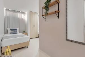 Aria Living 202 - Spacious Urban Luxury Retreat