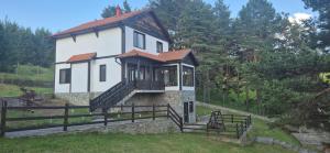 Лунен залив