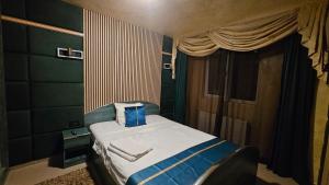 SIMPLE VILLA SELF CHECK iN