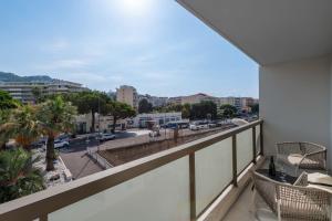 Central 1-Br with Balcony Rue d’Antibes Cannes