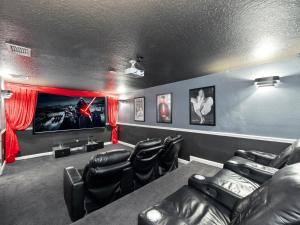 Magical 8BR Villa, Game Room, Resort - by Blue Sky Villas