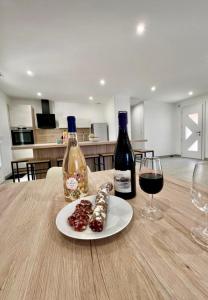 Chez Nous, Chez Vous !