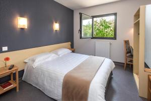 Hotels Hotel Eco - A75 : photos des chambres