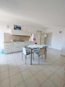 Nuovo Trilocale VerdeMare con Garage Privato - Comfort & Luxury