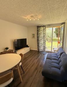 Appartements Peaceful Nice Apartment Garden View, 20 min from beach : photos des chambres