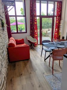 Appartements La Forge - plain-pied, terrasse et calme a La Gacilly : photos des chambres