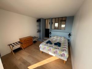 Dans la Marina, charmant appartement