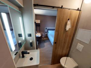 Hotels Brit Hotel Confort Rouen Centre : Chambre Double