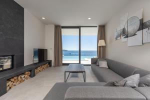 Sensational Rogoznica Villa 5 Bedrooms Villa Miracle Balcony Overlooking Sea