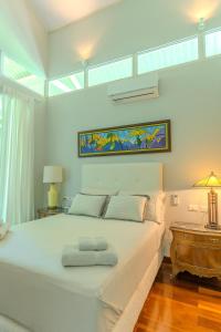 Beachfront Residencia Blanca in Puerto Viejo