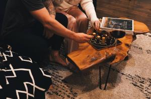 Little Wolf Lodge Modern Cabin at Lake Gregory