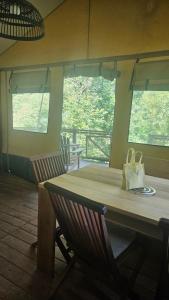 Campings Camping LA SERRE : photos des chambres