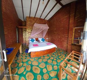 Nine Arch Jungle Inn