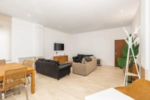 ATRHOME- Penthouse Tritone