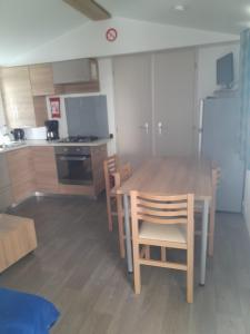 Campings MOBIL HOME le MARTINET : photos des chambres