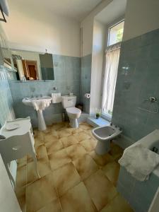 B&B / Chambres d'hotes Chateau d Artigues en Provence : photos des chambres