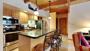 Timberline Condominiums 1 Bedroom Deluxe Unit A1C