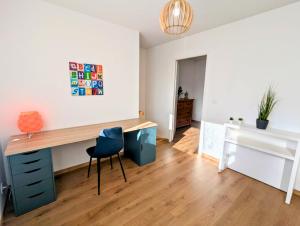 Villas Maison T4 jardin, garage, terrasse, bureau : photos des chambres