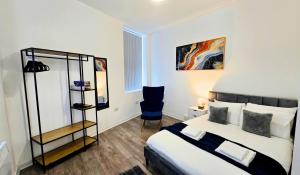 Stylish 1BR Executive Bury Stay with Kitchen and WiFi