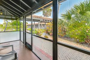 Exclusive 10,000 Islands Access Naples Studio