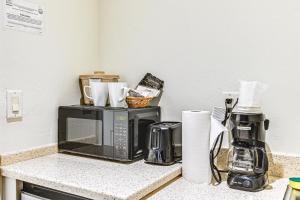 Exclusive 10,000 Islands Access Naples Studio