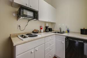 Resort-Style Naples Retreat with Marina Access!