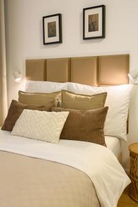 Elyra Airport Apartment