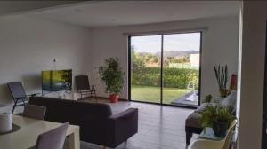 Casa con piscina en Condominio Lago Rapel BLQ