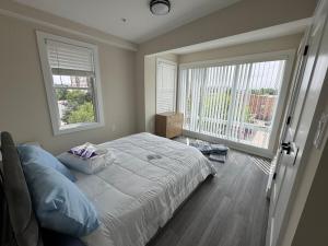 Modern Duplex 2BR near Metro