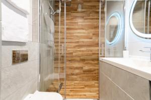 Petrovdom Apartments 6-52 in RC New York Concept House, Antonovycha 74