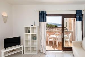 Trilocale con giardino privato e posto auto img7