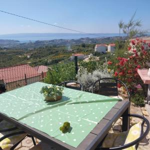 Cosy apartman Split - in green area