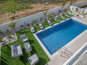 Villa Olive Sun, Beautiful, Contemporary 3Bdr Villa With Private Pool