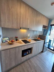 Modiz Modiza Sukhumvit R1