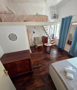 Plutus apartments with free parking