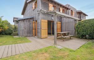 Maisons de vacances Jolie Maison Avec Terrasse : photos des chambres