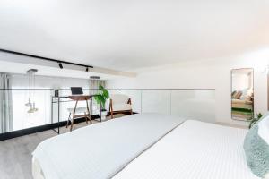 New Central Loft Apartment by Rentero