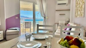 Violet Sea View Apartment