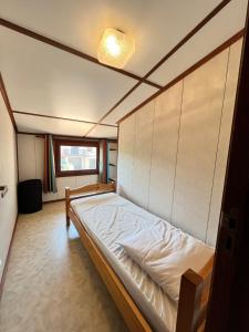 Domaine de vacances à 600m de la plage, villa climatisée 3 chambres 7 couchages WIFI animations piscines en suppléments LRTAMJ36