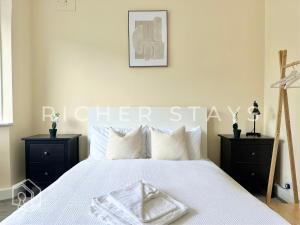 Spacious 2BR Flat in Harold Wood